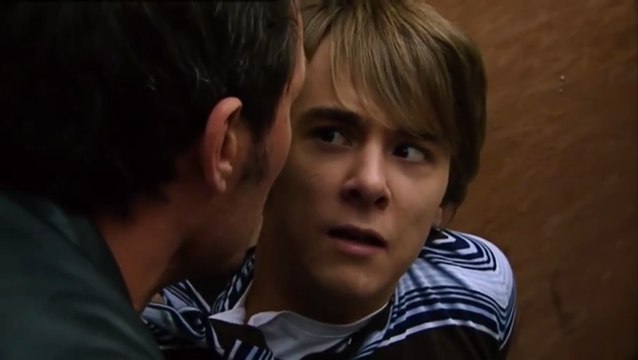 Corrie Charlie Stubbs Attacks David Platt 29th October 2006