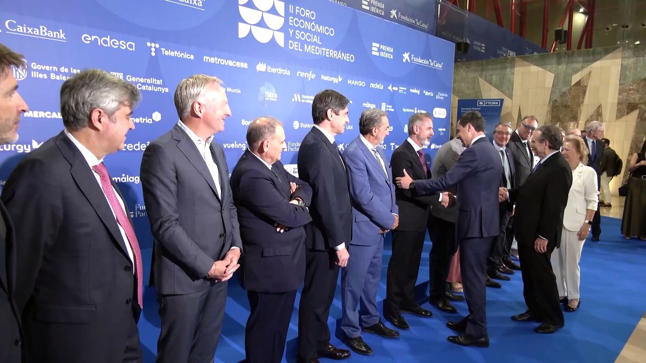 Moreno reivindica la "España periférica" y reclama inversiones en transporte, agua y energía