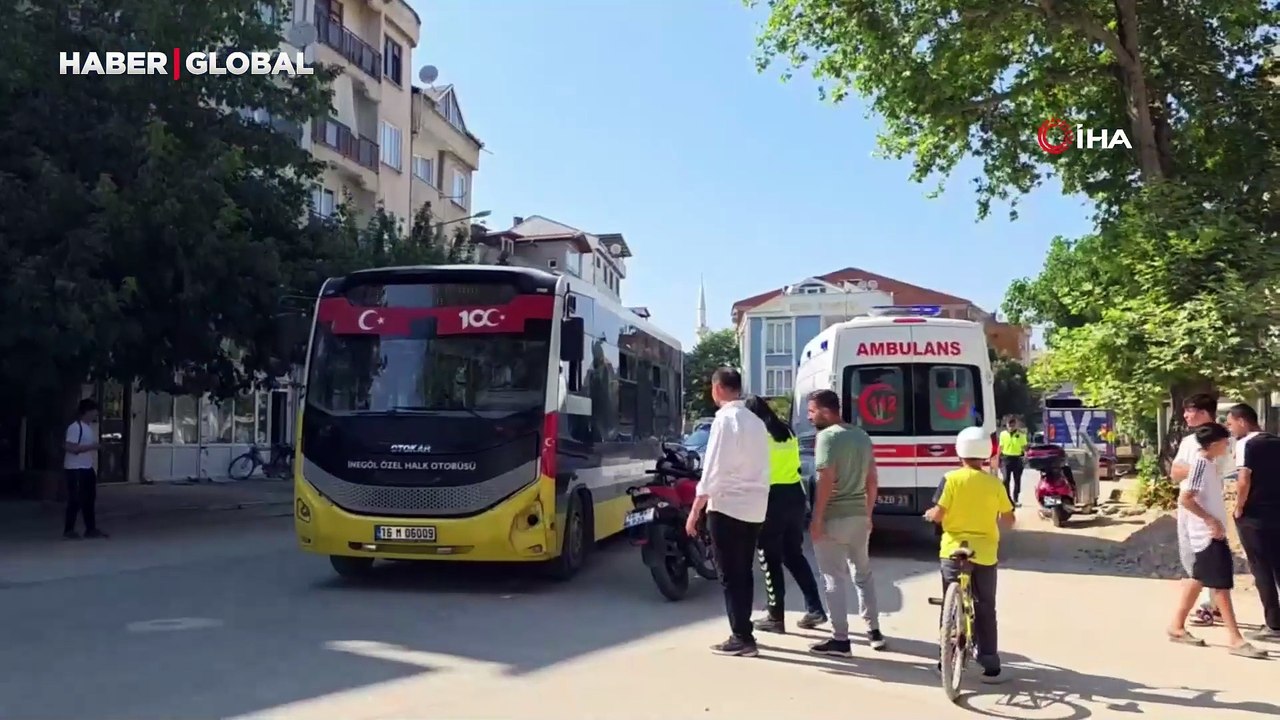 Otobüs ile motosikletin kazası kamerada