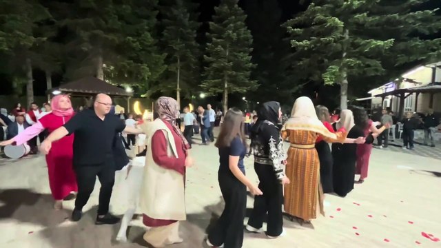 YILANA BAK YILANA BAK OYUNU