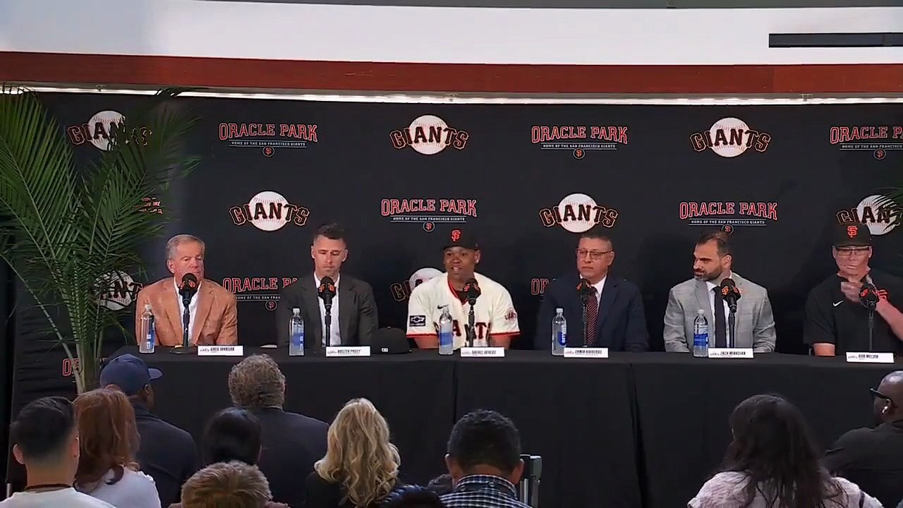 Devers dice que jugará donde se lo pidan los Gigantes