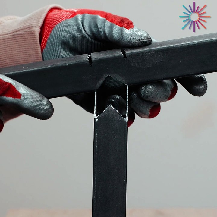 Simple but genius metal bending hack 💡⚙️