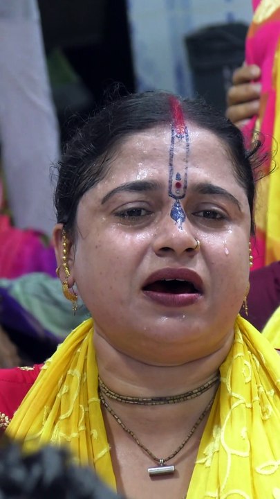 চোখের জ‘ল পড়া দেখলে বুঝতে পারবেন