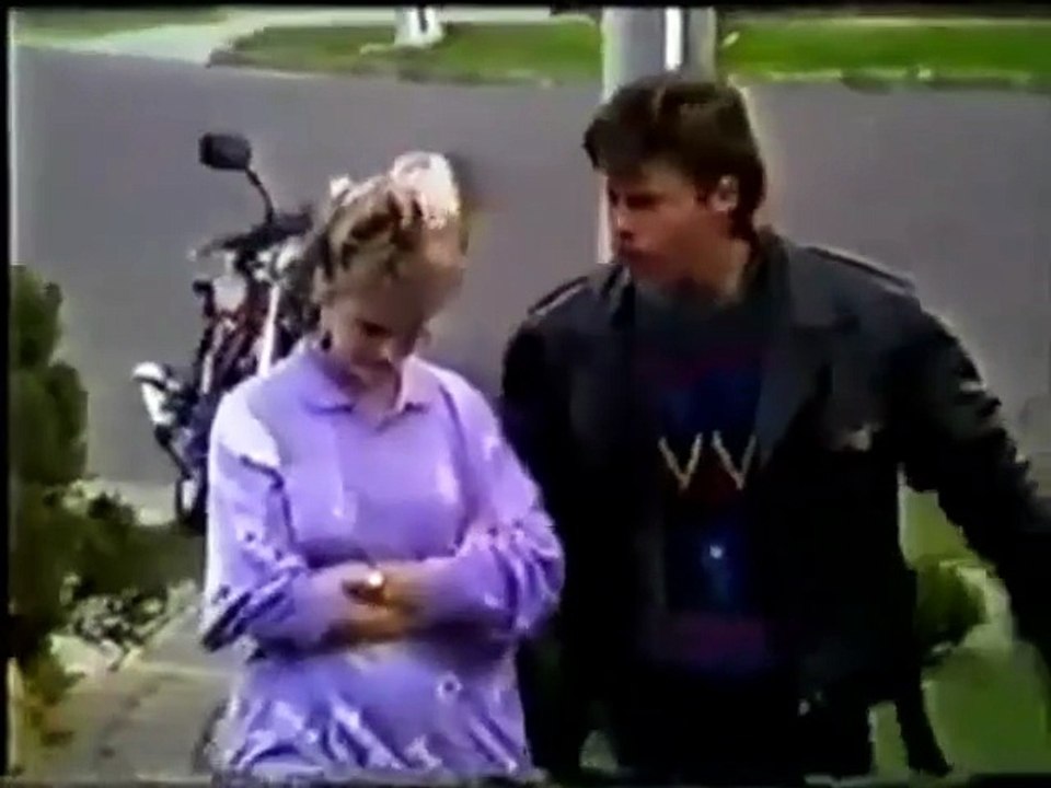 Neighbours 569