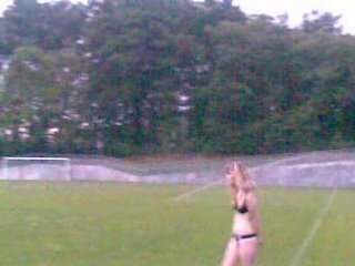 Annif Julie, Terrain de foot