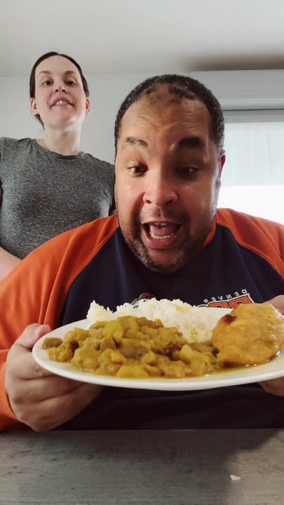 Ma Femme m’a préparé un dîner incroyable 🤪🥰#diabete #diabetique #obesite #couple #couplegoals #parodie #comedie #acting #humour