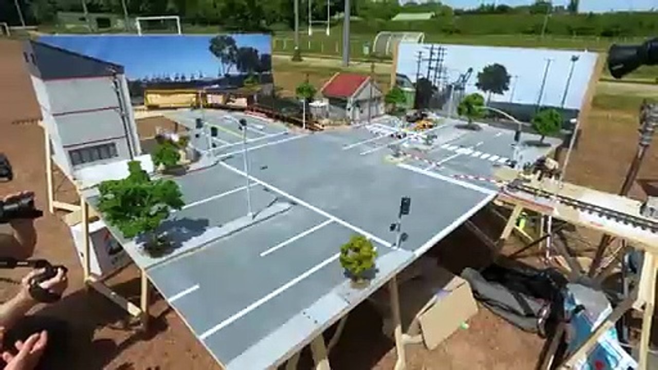 Fast_and_Furious_final_race__Supra_VS_Charger__behind_the_scene_with_miniatures(360p)
