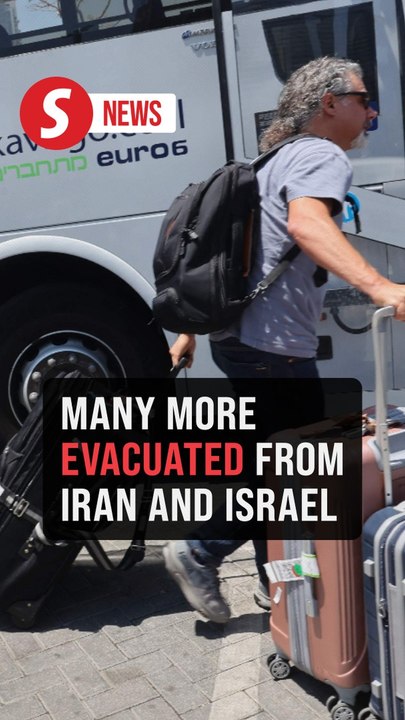 Tourists and expatriates leave as fighting between Israel and Iran rages