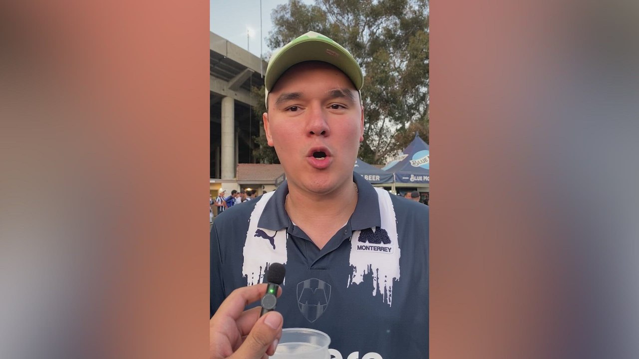 La afición de Rayados de Monterrey se rinde a Sergio Ramos