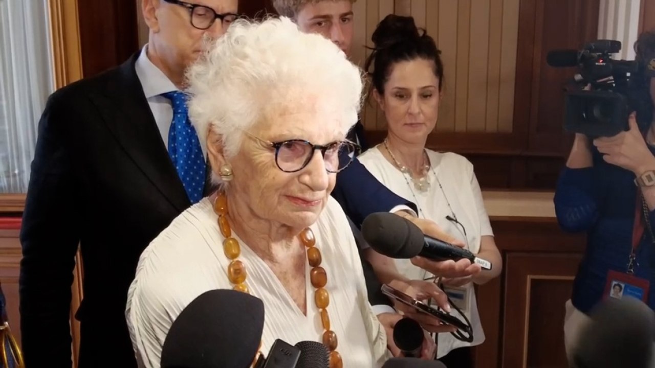 Liliana Segre nella Giornata per il contrasto ai discorsi d'odio: «Si combatte solo con la pace»