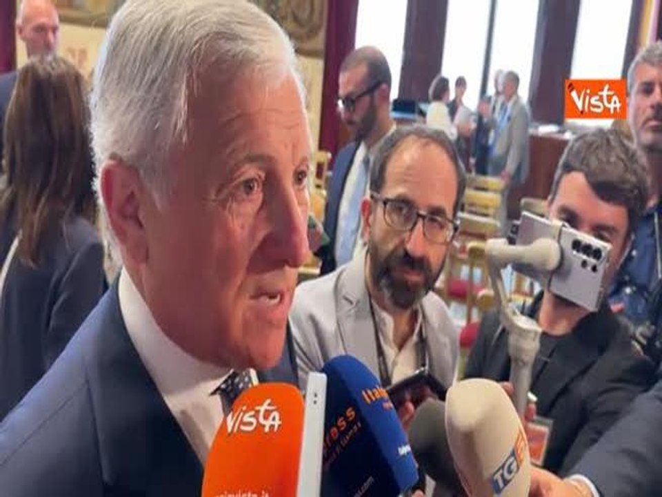 Terzo mandato, Tajani: Trattativa politica, non mi vendo per un piatto di lenticchie