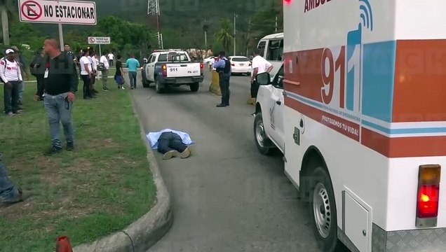 Terminó llantas arriba tras perder el control del volante en Villanueva | Móvil Emergencia SPS