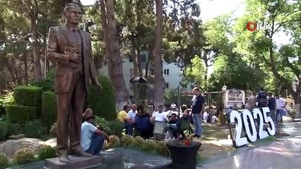 Buca Belediyesi çalışanları iş bırakma eyleminde