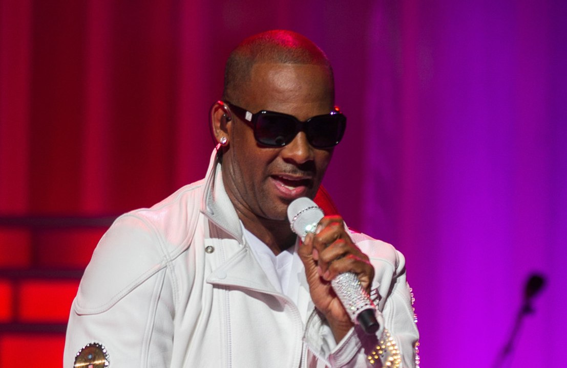 R. Kelly a été hospitalisé d'urgence après avoir été victime d'une overdose presque fatale