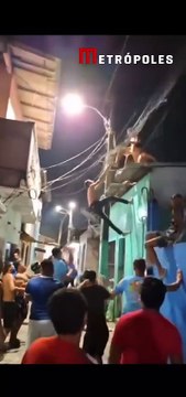 VÍDEO: Ladrão é espancado por moradores após tentar roubar moto no Pará