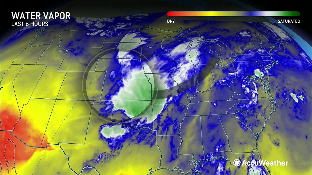 Destructive storms target the north-central US