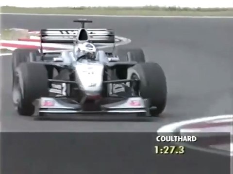 F1 – David Coulthard (McLaren Mercedes V10) laps in qualifying – Japan 2000