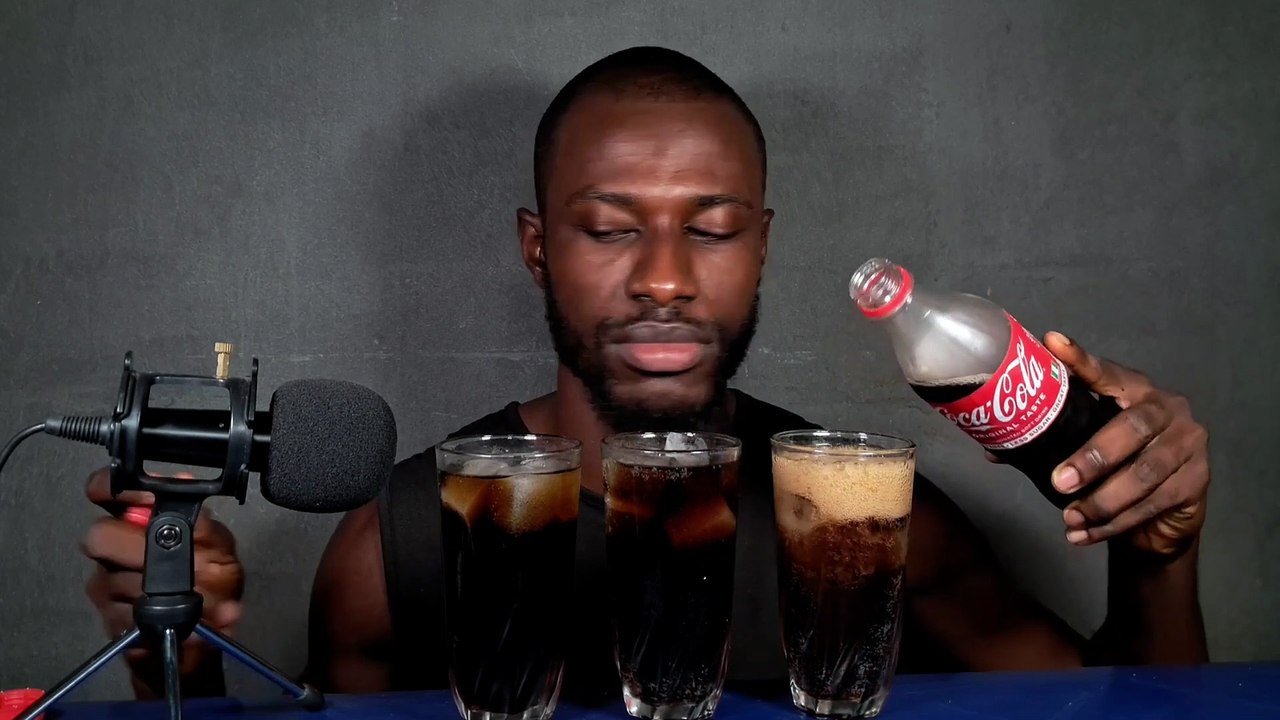 ASMR DRINKING | COCA-COLA SODA DRINK ASMR WITH ICE (REVERSED)