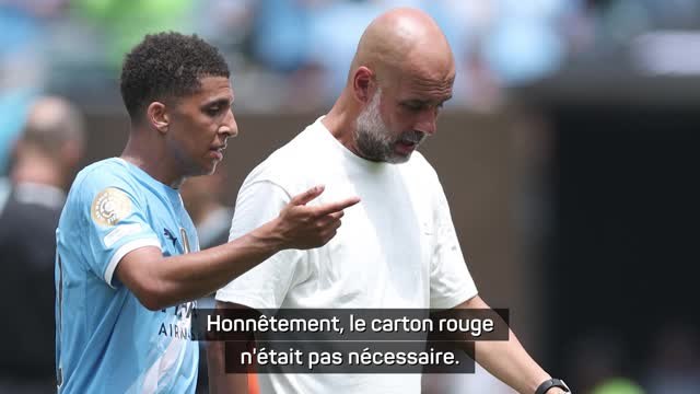 Man. City - Guardiola : Le carton rouge pour Lewis n'était pas nécessaire, mais je l'accepte