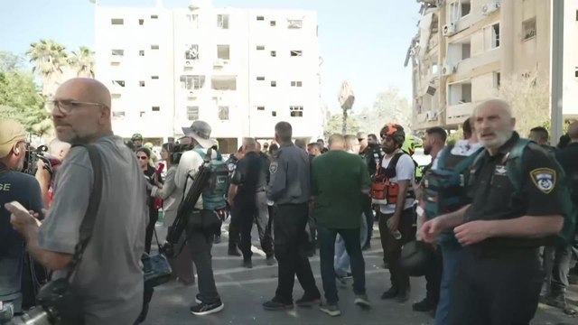 AFTERMATH OF IRANIAN MISSILE STRIKE NEAR HOLON: EXPLOSION DAMAGES BUILDINGS