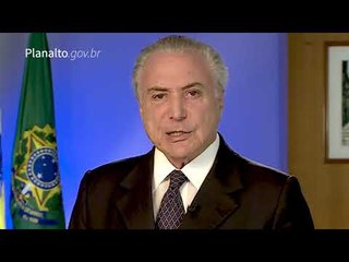 Temer celebra reforma trabalhista e ignora denúncia