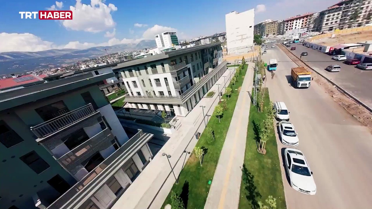 İletişim Başkanı Altun: Devlet ve millet el ele, deprem bölgesinde hayatı yeniden inşa ediyor