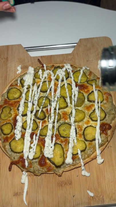 Pizza aux cornichons