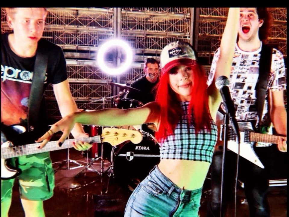 7473 Tag des Donners