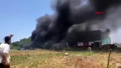 Plastik fabrikasında büyük yangın