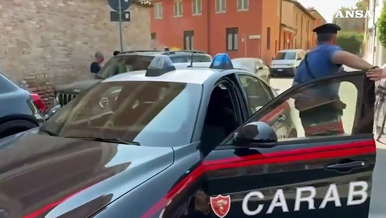Piacenza, feto morto trovato nel cestino di un bagno del pronto soccorso