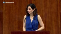 Ayuso ironiza en la Asamblea: 