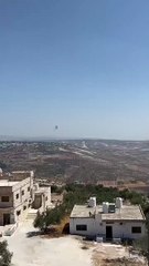 ناشطون يوثقون لحظة سقوط مسيّرة في سماء صيدور قرب أم قيس