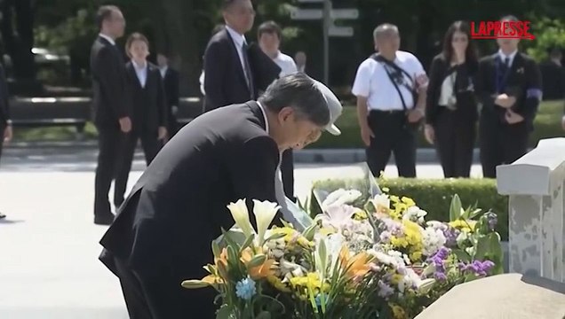 Giappone, la coppia imperiale commemora le vittime della bomba atomica di Hiroshima