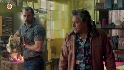 12. Tu Nombre y El Mio (Con Cariño)