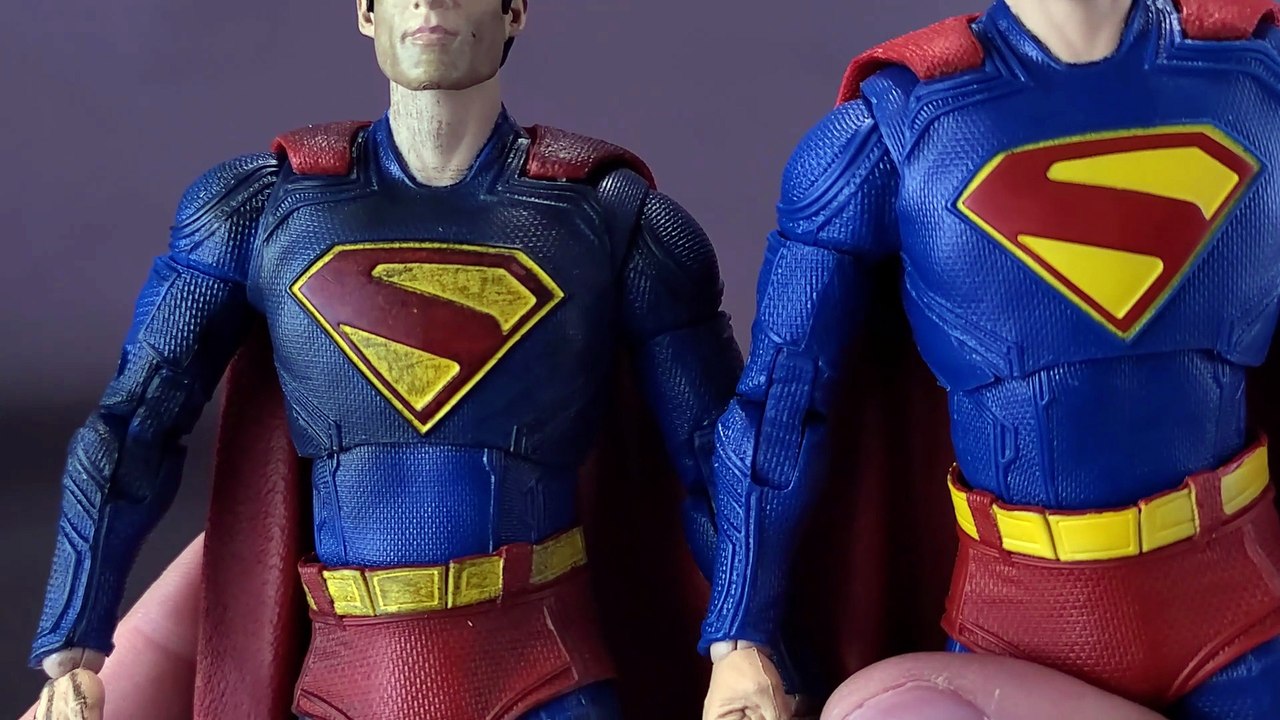 McFarlane Toys DC Multiverse Superman 2025 Movie Superman Battle Damaged Review
