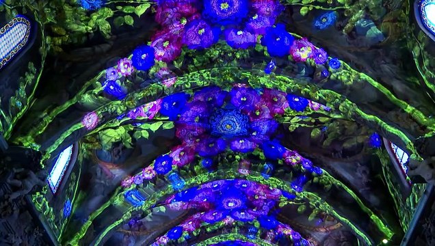 Un montaje inmersivo de luces eleva la visita a la 'Capilla Sixtina valenciana'