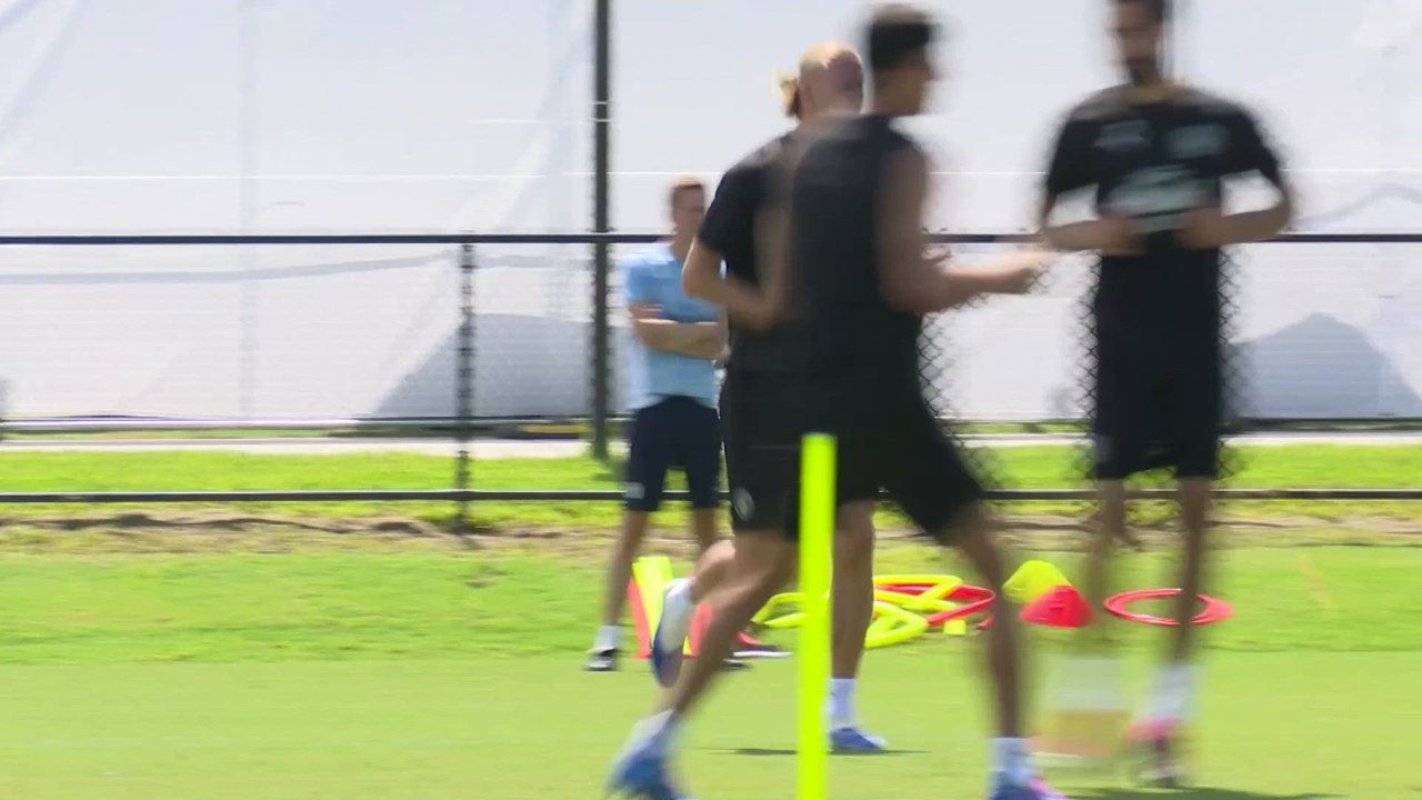 MANCHESTER CITY TRAINING