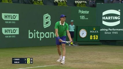 Halle - Sinner tombe dans le piège Bublik