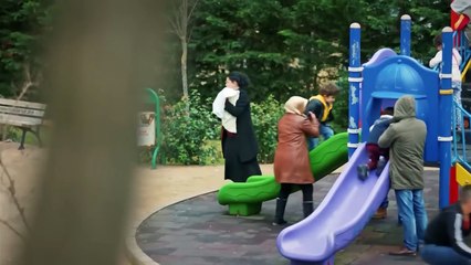 67. Estado Civil: Complicado (Iliski Durumu: Karisik), en español