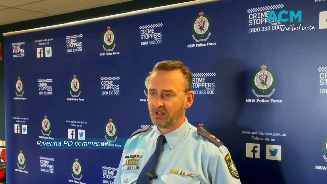 Man found with tomahawk, knives in Wagga crackdown