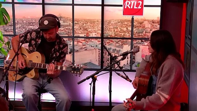 LIVE - Amy Macdonald interprète This Is the Life dans Le Double Expresso RTL2 (20/06/25)