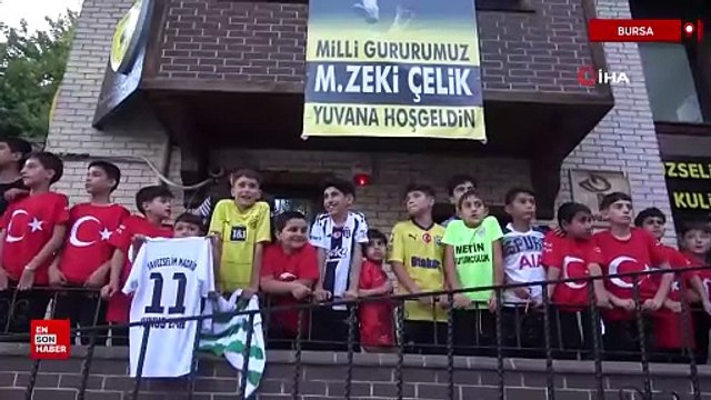 Milli futbolcu Zeki Çelik, futbola başladığı takımı unutmadı