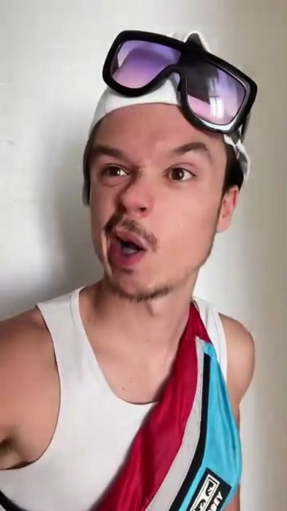 POV : tu rends service à un Marseillais