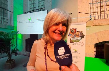 Victoria Bazaga: "Extremadura es un capricho de la naturaleza y de la historia y no se lo pueden perder"