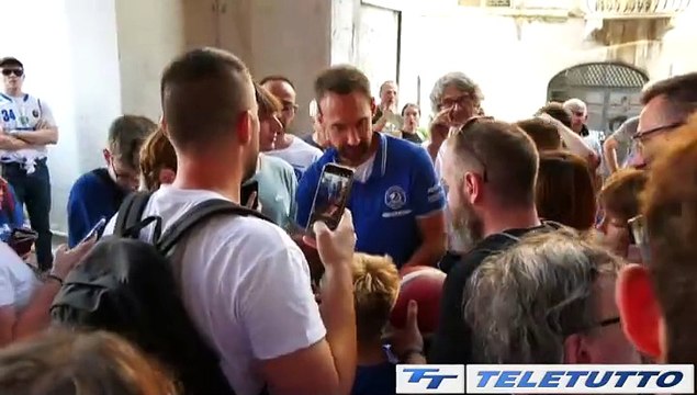 Video News - Germani, l'abbraccio dei tifosi e della città