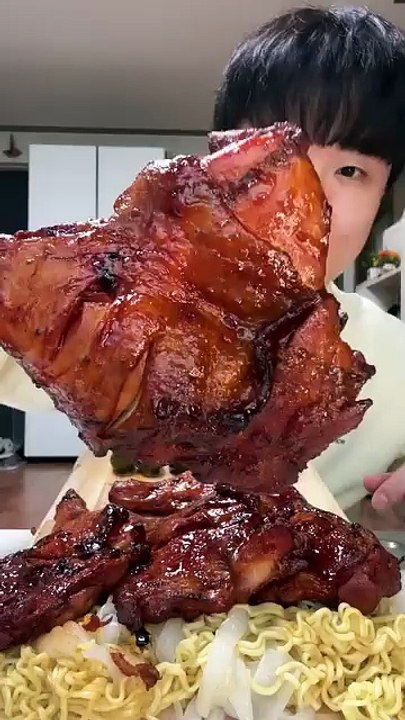 Follow for more ASMR videos🌮🍟 Credits: @wa.goo.mon #mukbang #asmr #fastfood #asmreating for more ASMR videos🌮🍟 Credits: @wa.goo.mon #mukbang #asmr #fastfood #asmreating