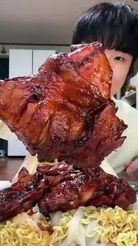 Follow for more ASMR videos🌮🍟 Credits: @wa.goo.mon #mukbang #asmr #fastfood #asmreating for more ASMR videos🌮🍟 Credits: @wa.goo.mon #mukbang #asmr #fastfood #asmreating