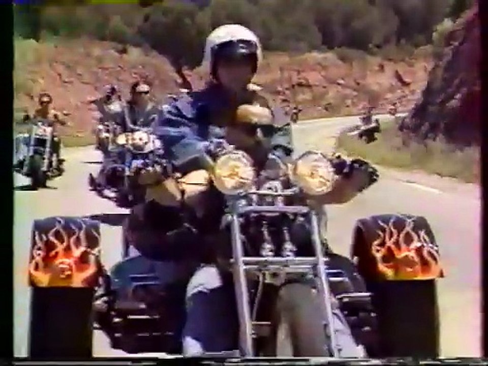 Johnny Hallyday – Concert Intime à Carpentras (MCM – 4 Juin 1994)