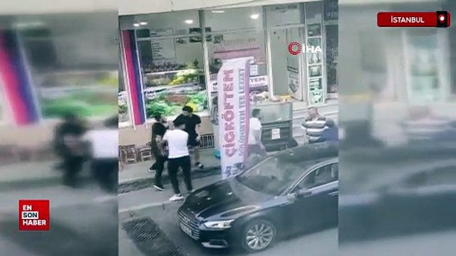 İstanbul Avcılar’da iki şahıs yaşlı adamı sopayla dövdü