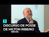 “Jamais falei em violência física na educação escolar”, diz Milton Ribeiro em posse no MEC
